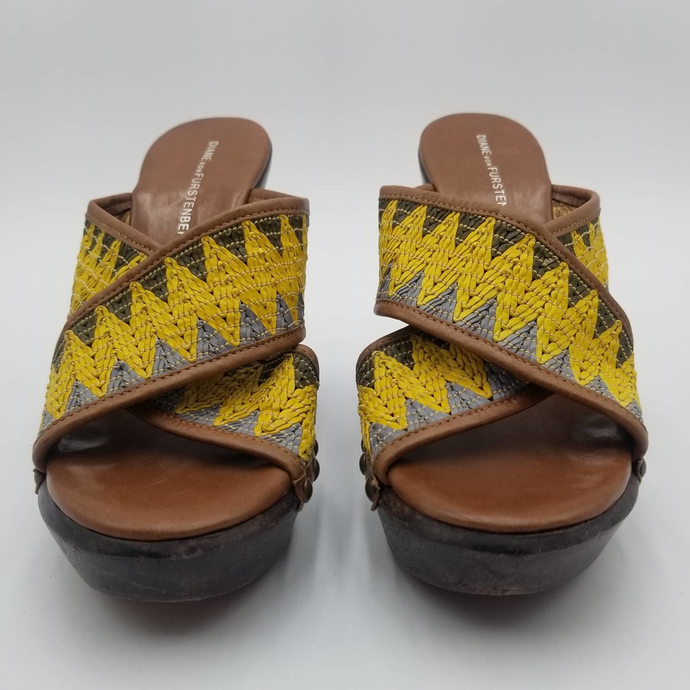 Diane von Furstenberg Wedge Heel Sandals Leather Straps Chevron Print Women's 7 - Picture 4 of 7